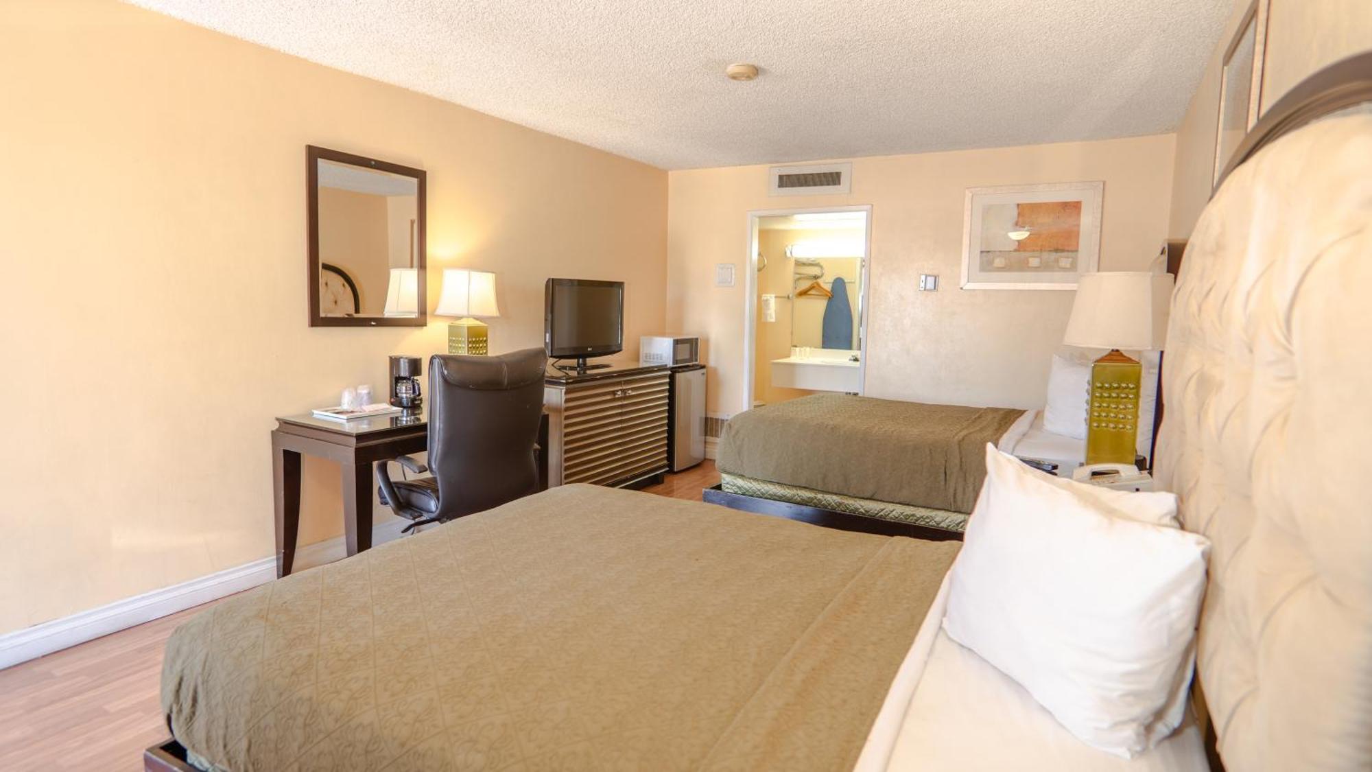 G T Hotels Inn & Suites Extended Stay Вікторвілл Екстер'єр фото